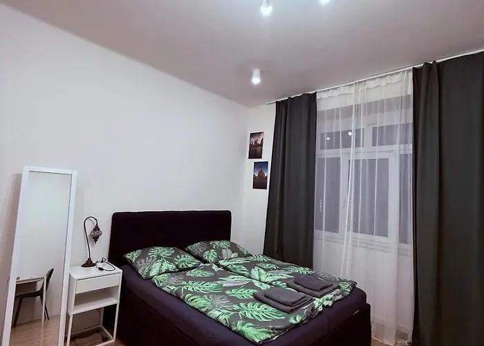 Private Apartment Close To Red Subway Pankrac