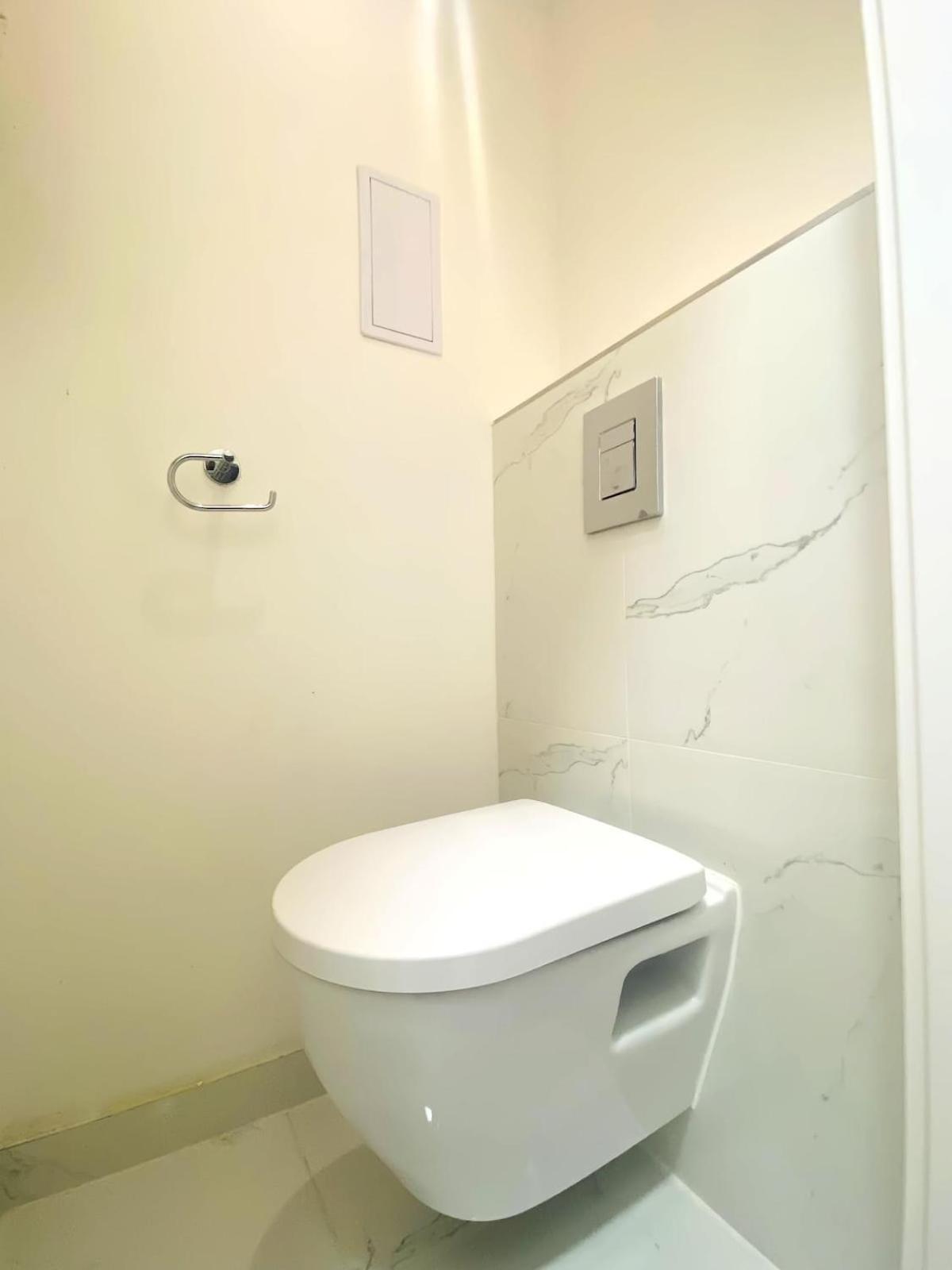 Private Close To Red Subway Pankrac Praga